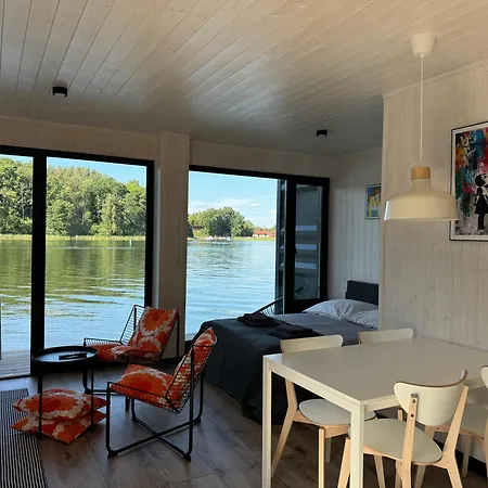 Dom Na Wodzie Botel Wilkasy (Gizycko)