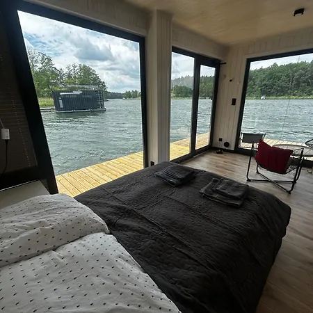 Tekne Dom Na Wodzie Wilkasy (Gizycko)